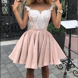 A-Line Satin Off-the-Shoulder Short/Mini Dresses